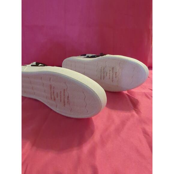 🖤 Very Volatile Normande Cow Print Sneakers – Size 8 – NIB 🖤 - Picture 2 of 4